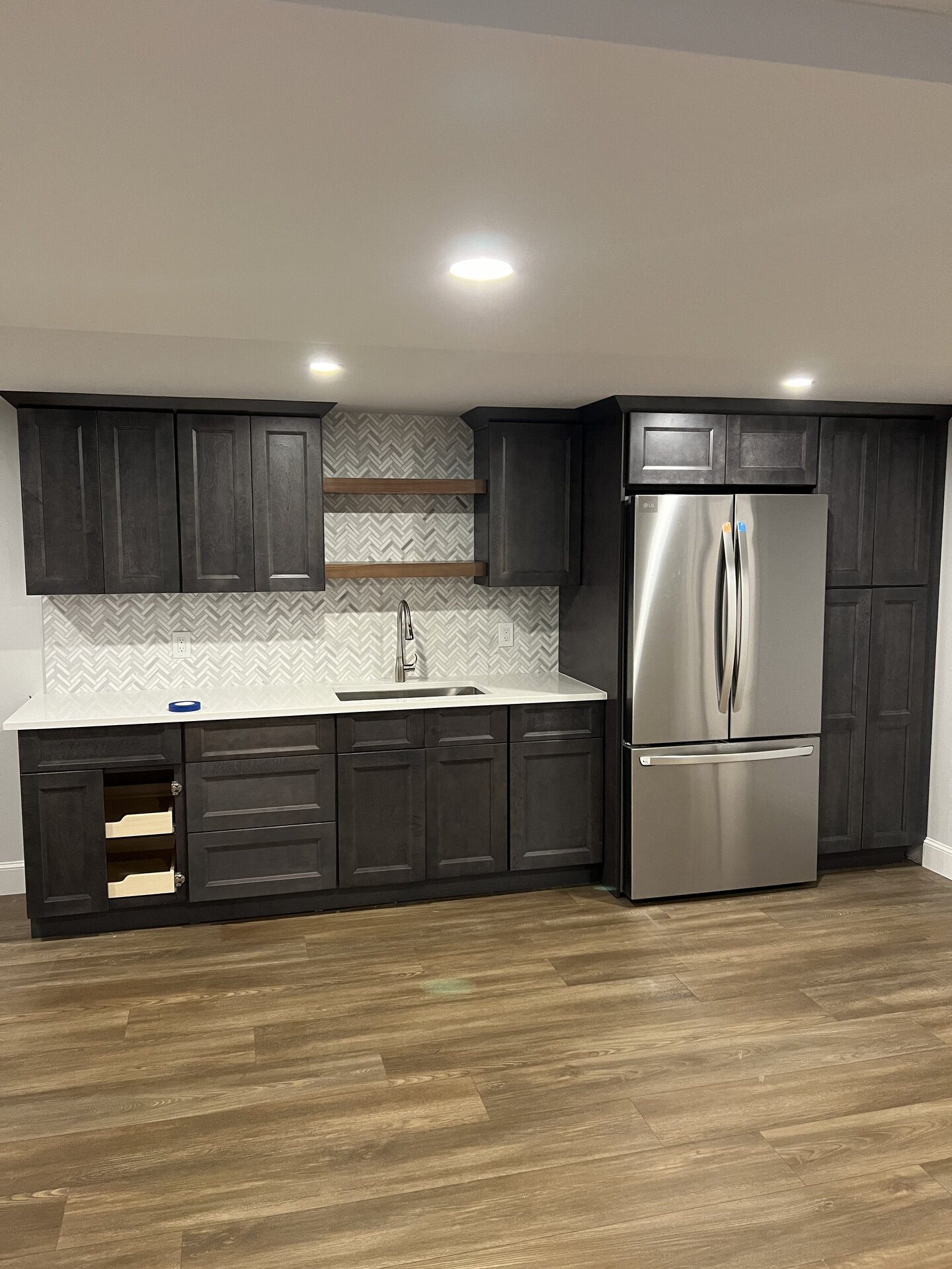 Lower Level Kitchenette with Wet Bar in MetroWest, MA